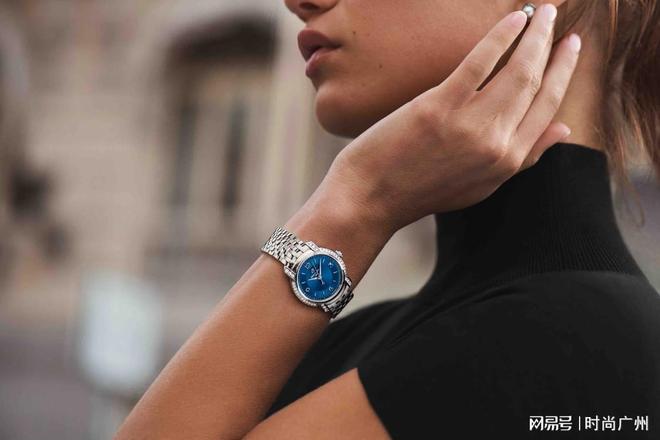 女性时间观｜奢华奢侈媒体奢侈品媒体｜百年灵重写(图2)